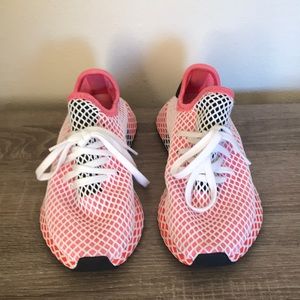Adidas Deerupt shoes
